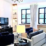 Mondrian Luxury & Market Square Iv מלון דירות