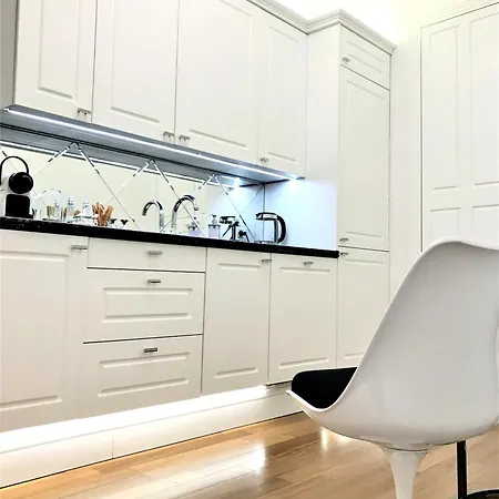 Mondrian Luxury & Market Square Iv Βαρσοβία