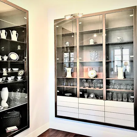 Apartmanhotel Mondrian Luxury & Market Square Iv