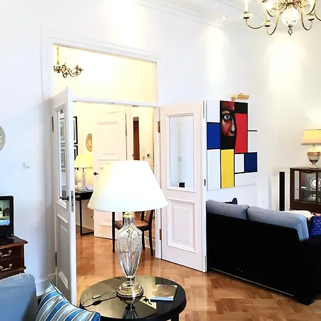 Mondrian Luxury & Market Square Iv Varsó