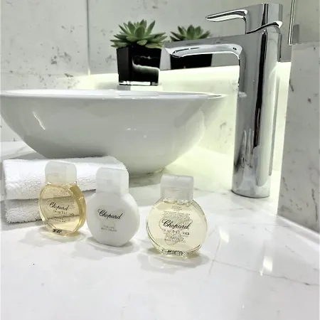 Apartmanhotel Mondrian Luxury & Market Square Iv