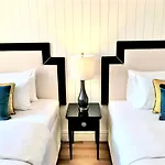 Appart hôtel Mondrian Luxury Suites&apartments Market Square Iv 4*