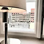 Appart hôtel Mondrian Luxury Suites&apartments Market Square Iv