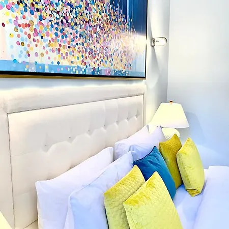 Mondrian Luxury & Market Square Iv 4* 华沙