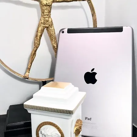 Mondrian Luxury & Market Square Iv 公寓式酒店