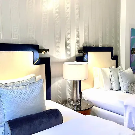 Mondrian Luxury & Market Square Iv 华沙