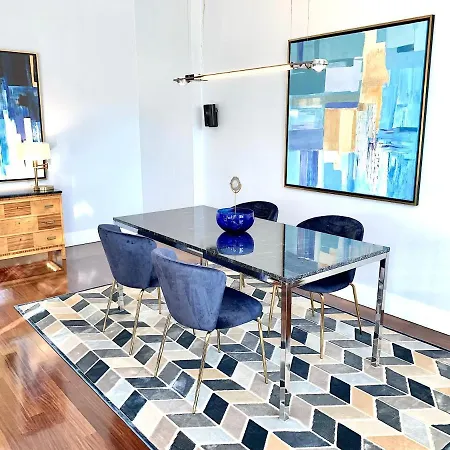 Mondrian Luxury & Market Square Iv Apart-hotel