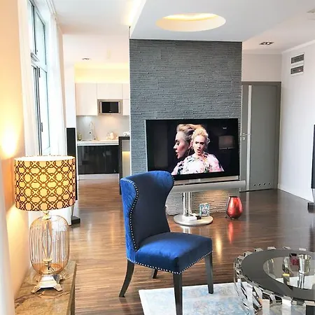 Mondrian Luxury & Market Square Iv 4*