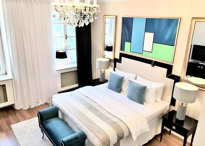 Mondrian Luxury & Market Square Iv 4* Warsaw