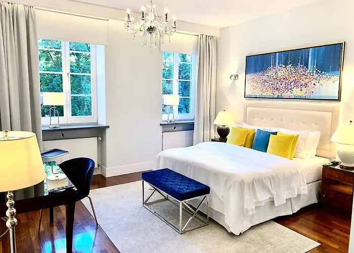 Mondrian Luxury & Market Square Iv Aparthotel Warsaw