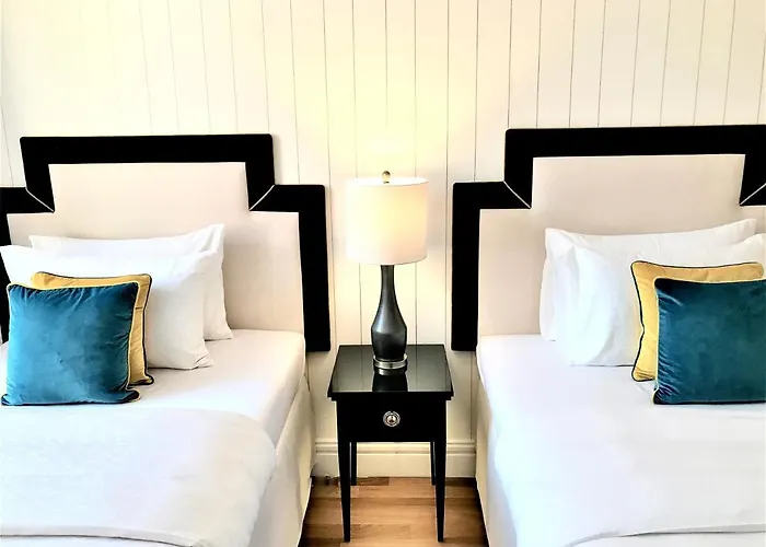 Hotel apartamentowy Mondrian Luxury & Market Square Iv 4*