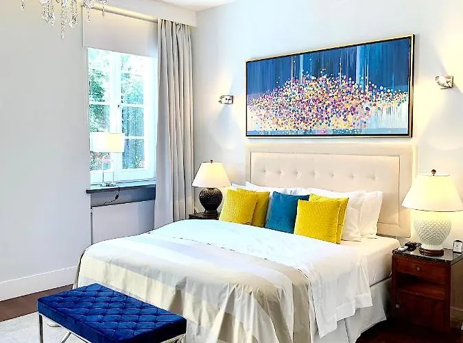 Mondrian Luxury & Market Square Iv 4* Warszawa