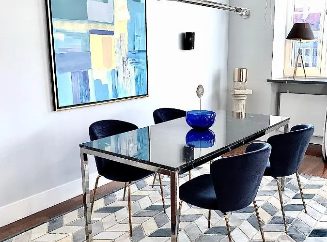 Hotel apartamentowy Mondrian Luxury & Market Square Iv Warszawa