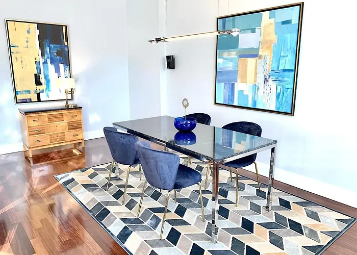 Mondrian Luxury & Market Square Iv Hotel apartamentowy