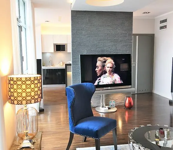 Mondrian Luxury & Market Square Iv 4*