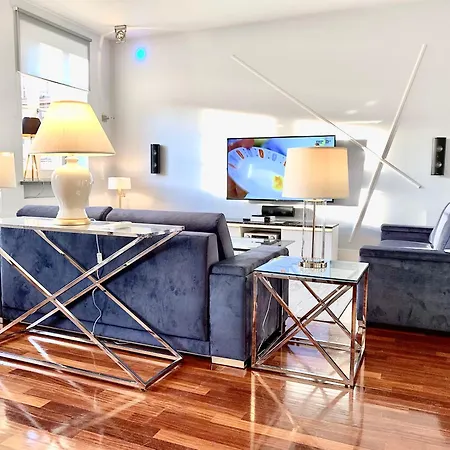 Aparthotel Mondrian Luxury & Market Square Iv *