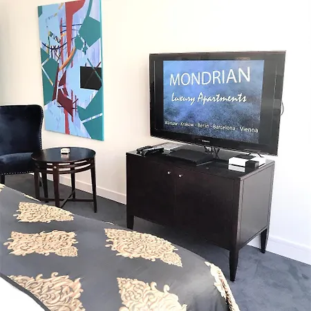 Mondrian Luxury & Market Square Iv