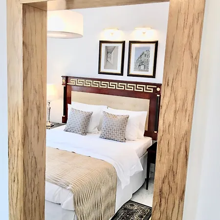 Aparthotel Mondrian Luxury & Market Square Iv *