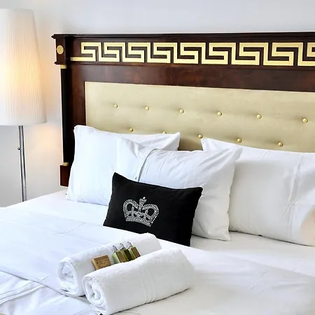 Mondrian Luxury & Market Square Iv Aparthotel *