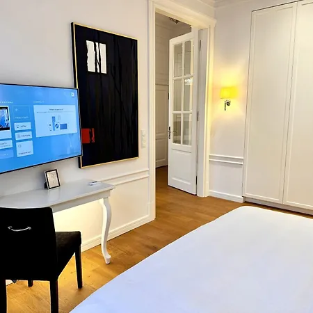 Aparthotel Mondrian Luxury & Market Square Iv