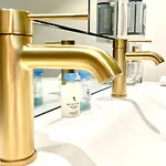 Mondrian Luxury & Market Square Iv Aparthotel 4*