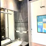 Mondrian Luxury & Market Square Iv