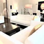 Mondrian Luxury & Market Square Iv 4*
